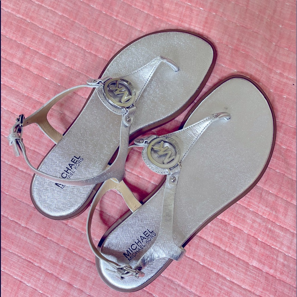 Women’s sandals